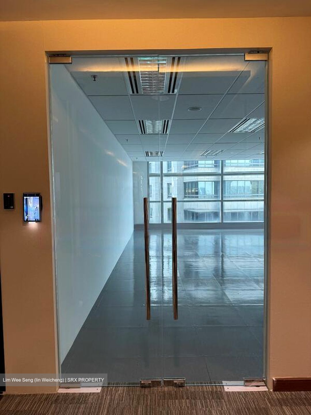 Samsung Hub (D1), Office #459218021